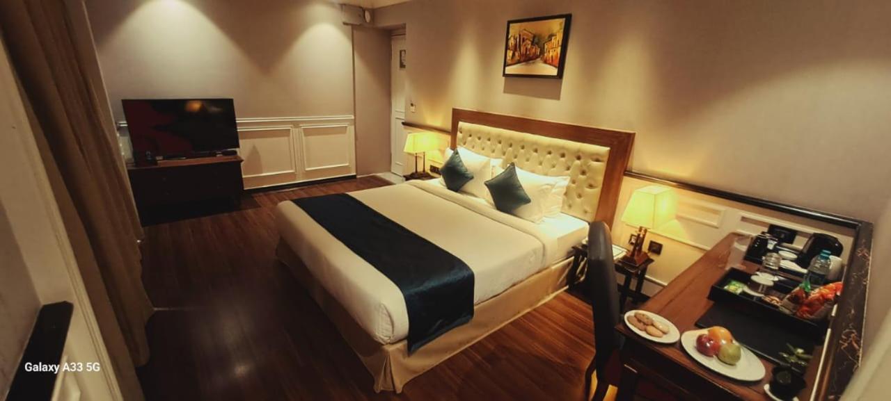 Nambiar Club Bellezea Hotel Kammasandra Eksteriør billede